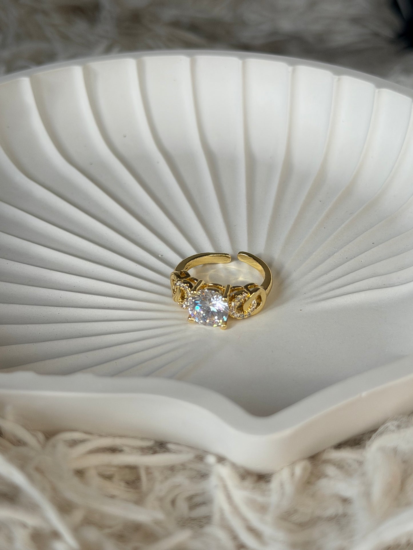 Lumina Solitaire Ring