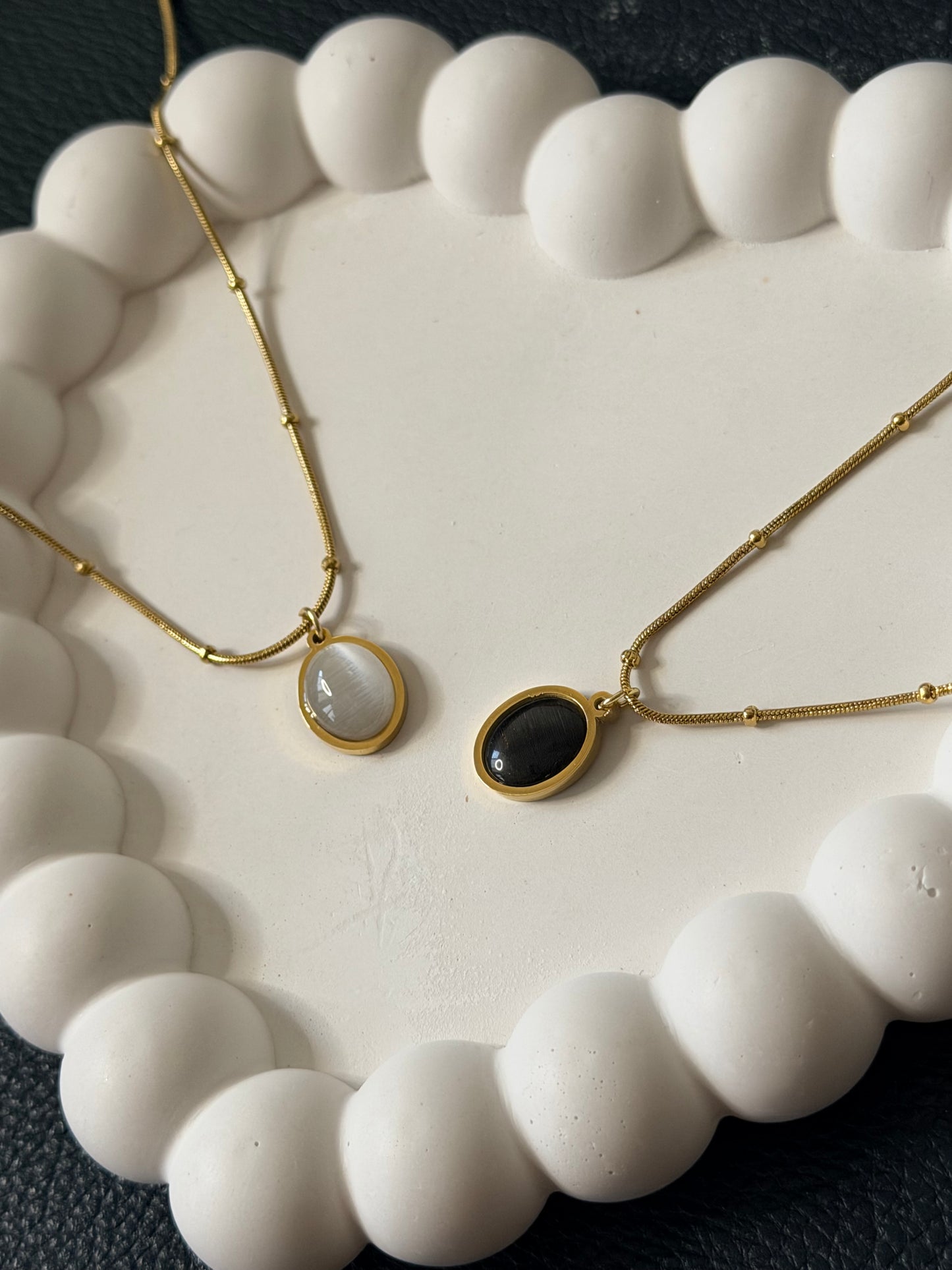 Cabochon Cat Eye Necklace