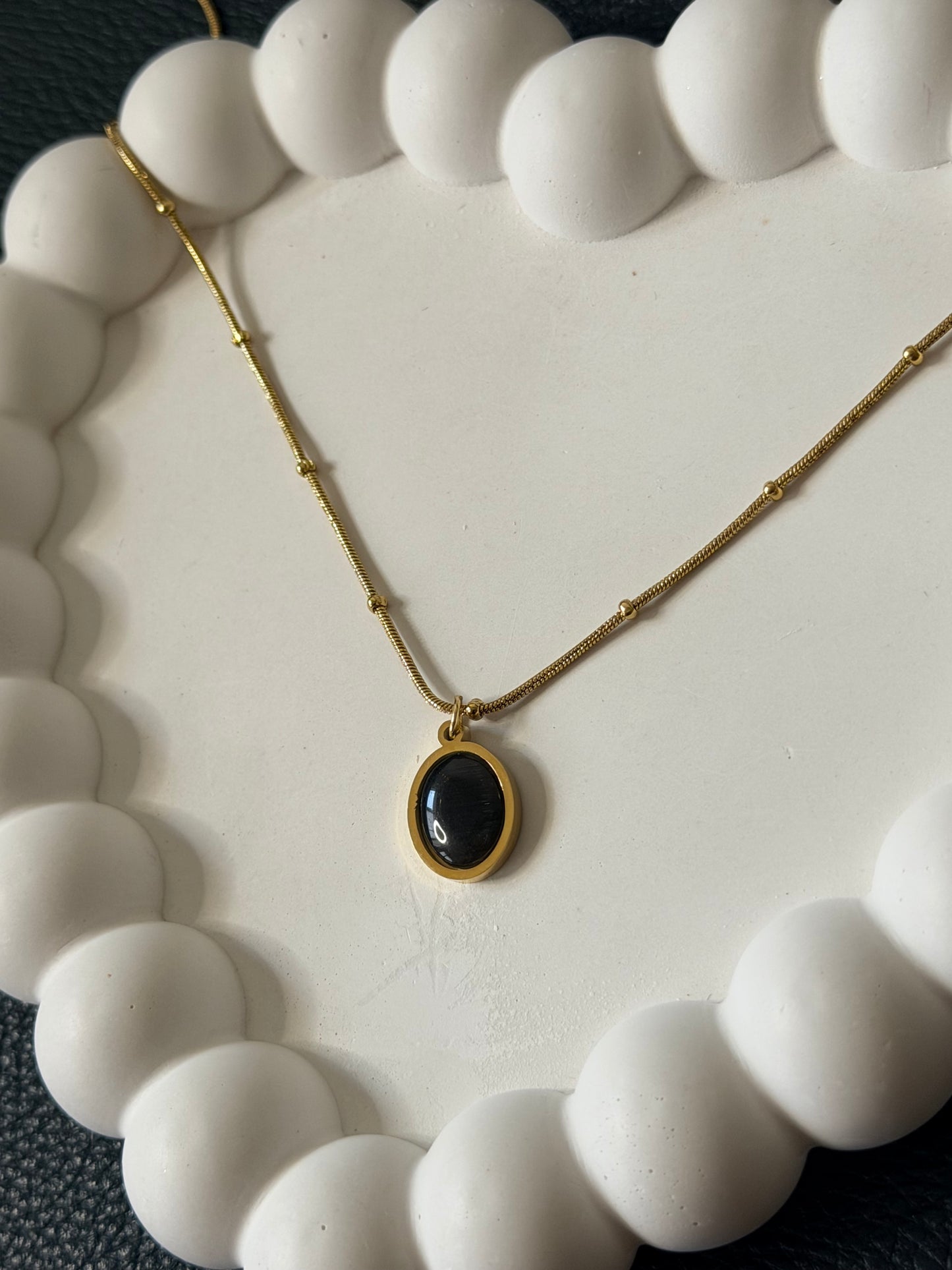 Cabochon Cat Eye Necklace