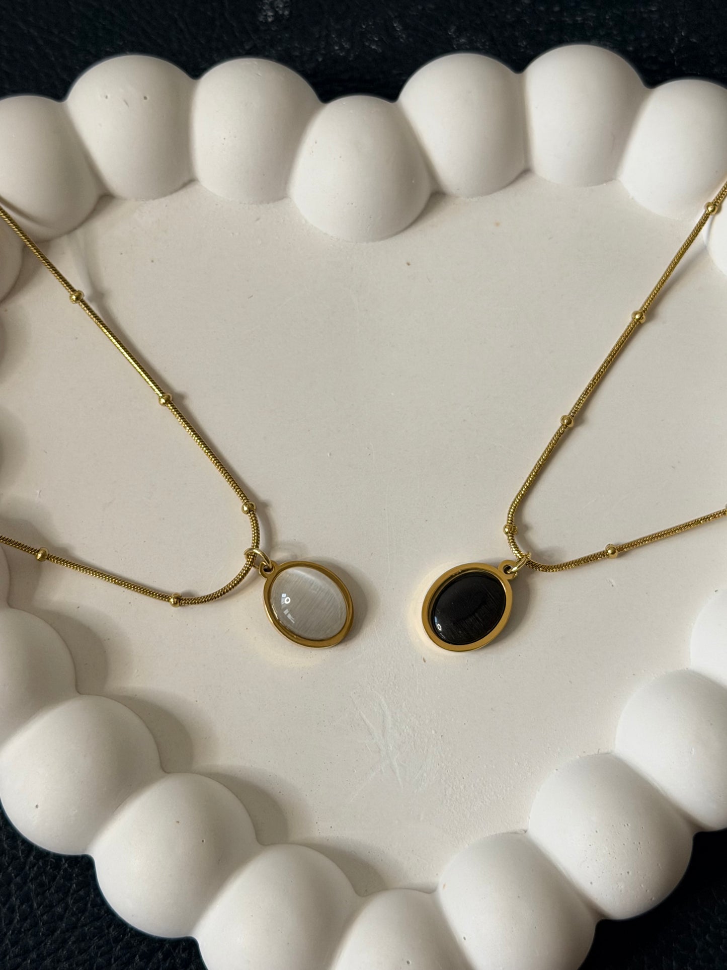 Cabochon Cat Eye Necklace