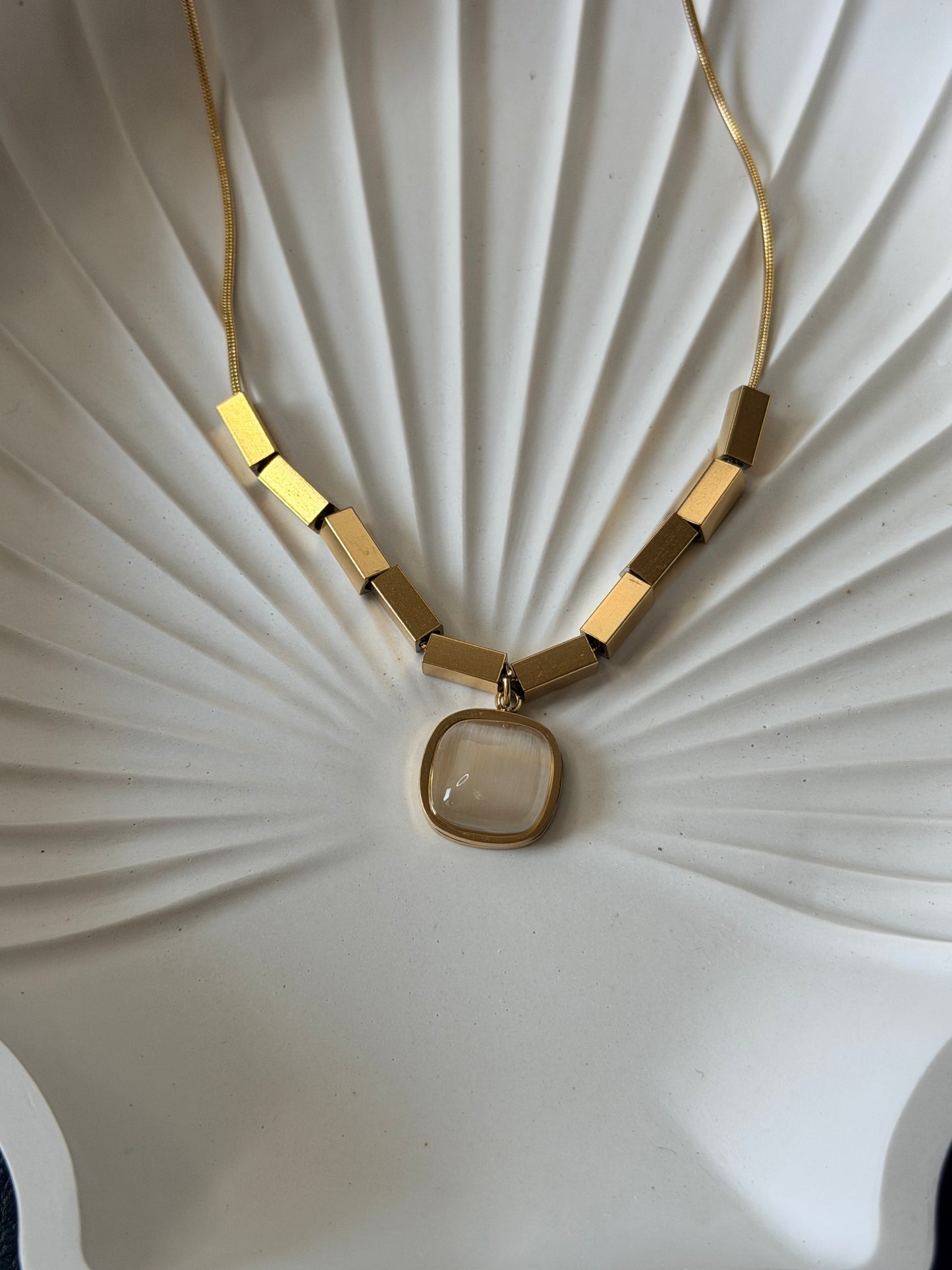 Sandstone Geo Necklace