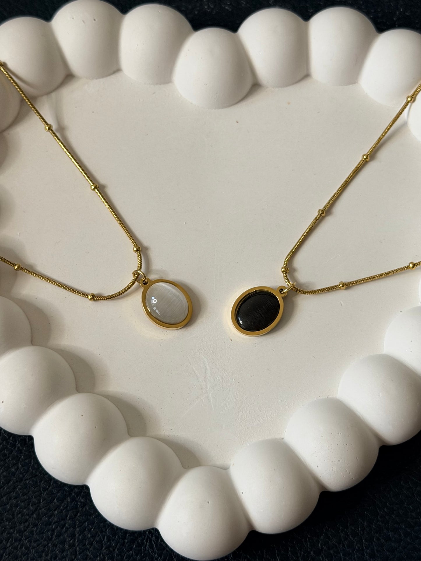 Cabochon Cat Eye Necklace