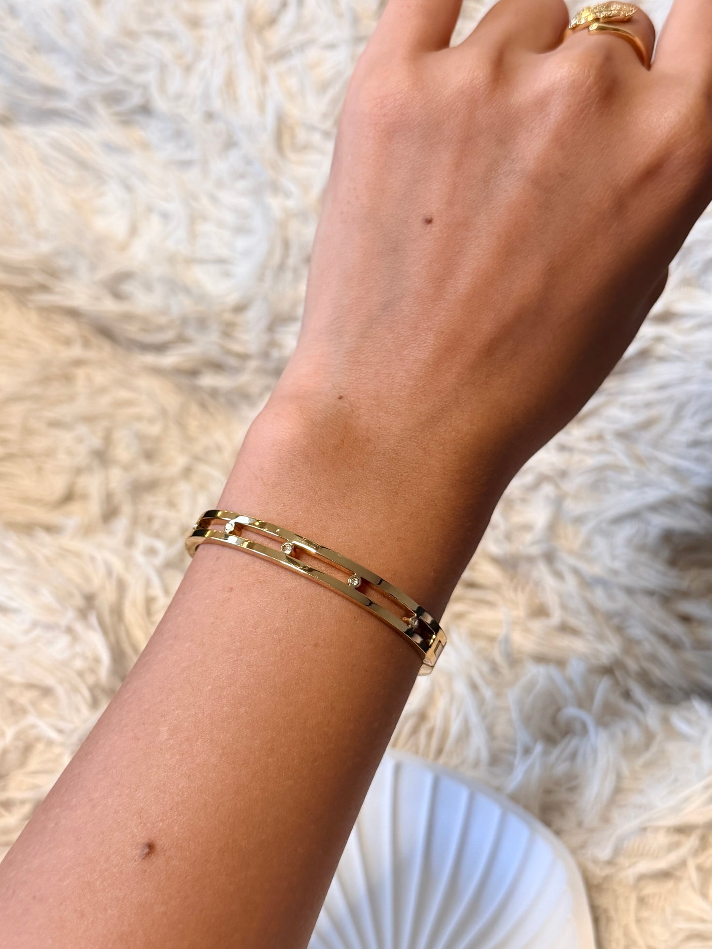 Bezel Crystal Kada Bracelet