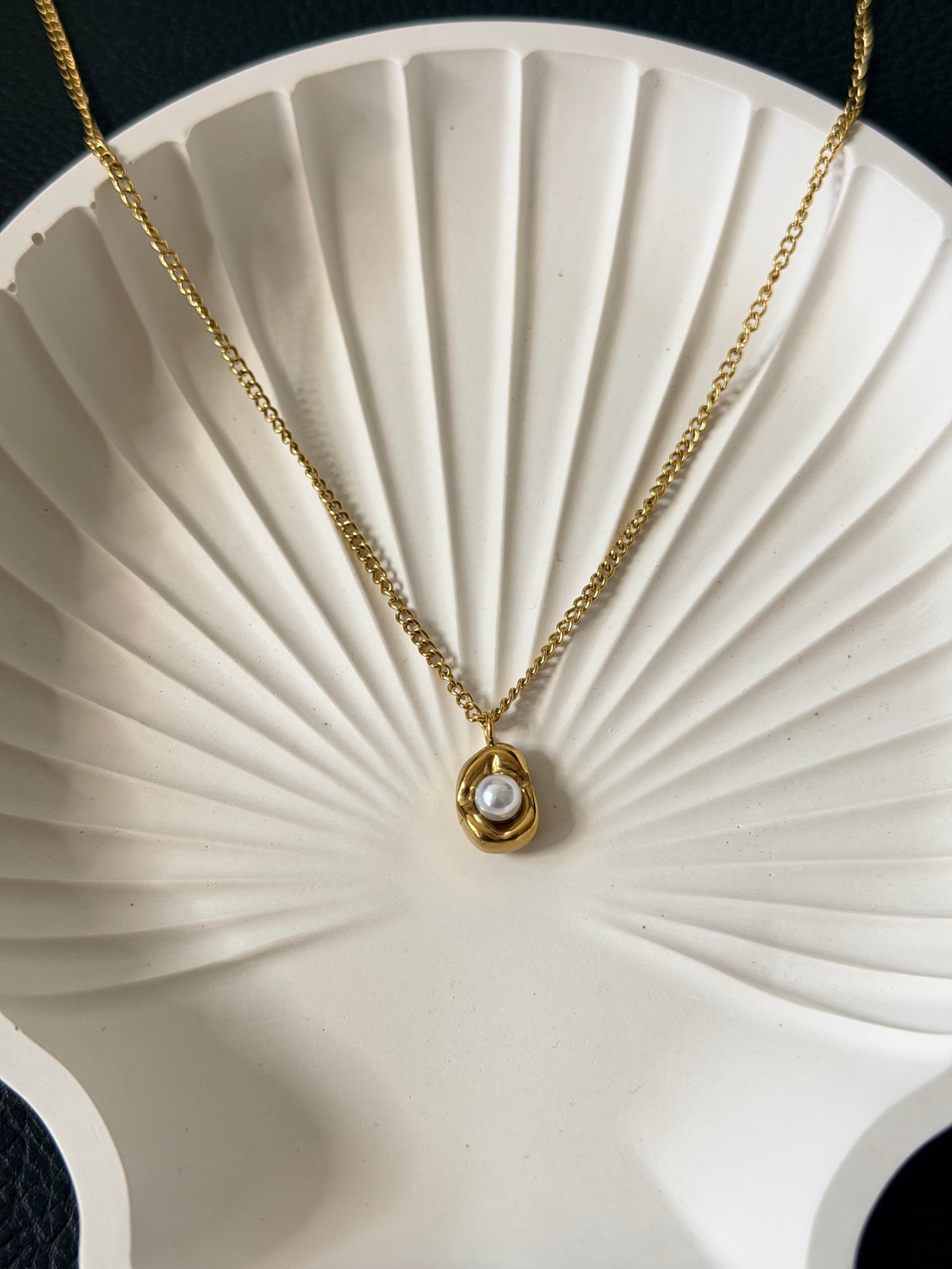 Molten Pearl Necklace