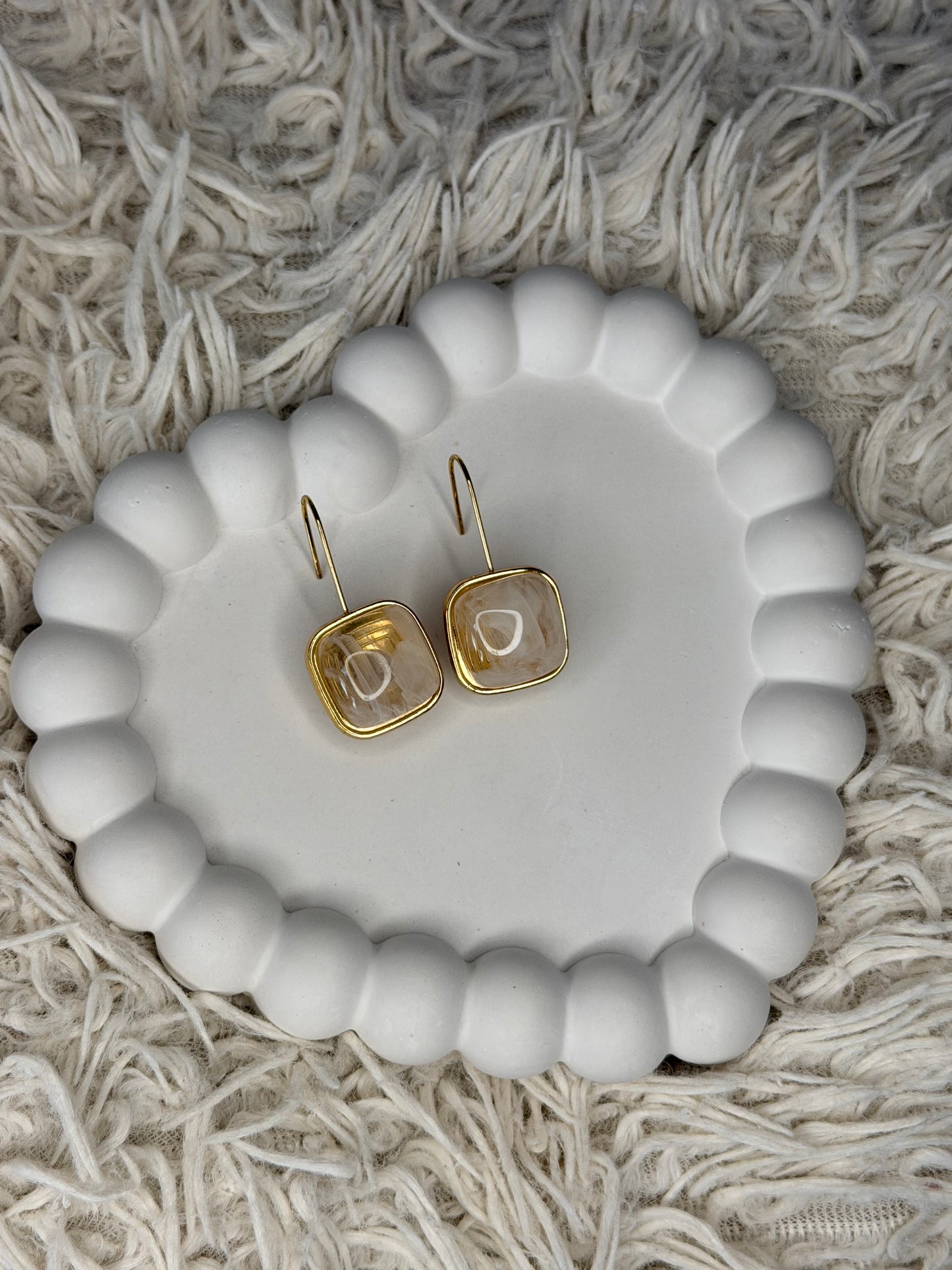 Ivory Stone Drops